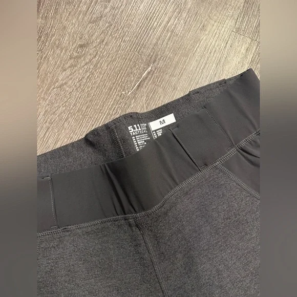 Like new! 5.11 women’s raven range legging tight - Picture 3 of 11
